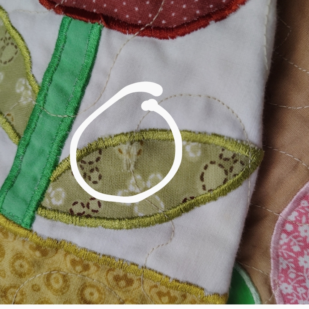 SOLD Vintage  Cozy Quilt Throw - Picture 7 of 9